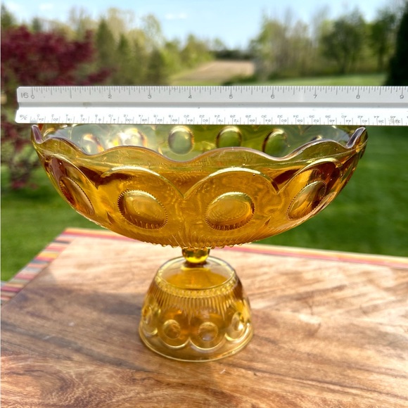 Vintage Compote Candy Dish Pedestal Amber Glass Thumbprint Scalloped Edge - Picture 3 of 13
